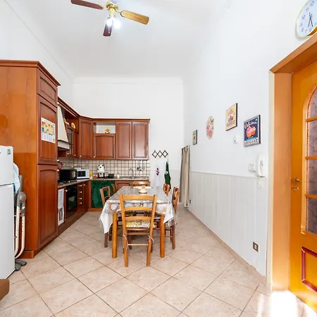 Casa Sauro 10 *